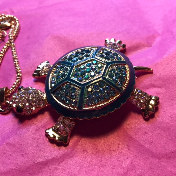 blue turtle necklace - Picture 5 of 7